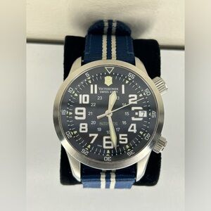 Victorinox Airboss Mach 7 Automatic Pilot Watch 241378 NOT WORKING